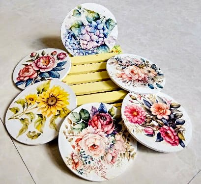 Artistic Wooden Coaster Set 4"