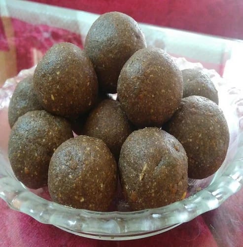 Nachani Gul Ladoo – Traditional Healthy Millet & Jaggery Delight (250gm)